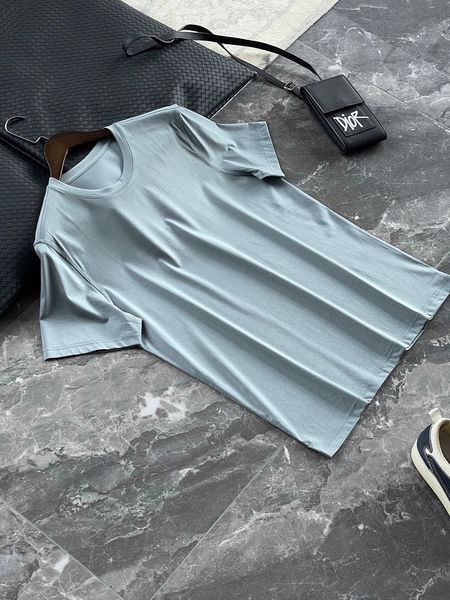 P*rada T-shirt Top Quality D17 20240419-9