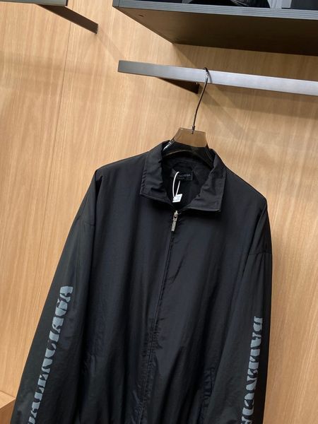 B*alenciaga Coat Top Quality D17 2024020-32