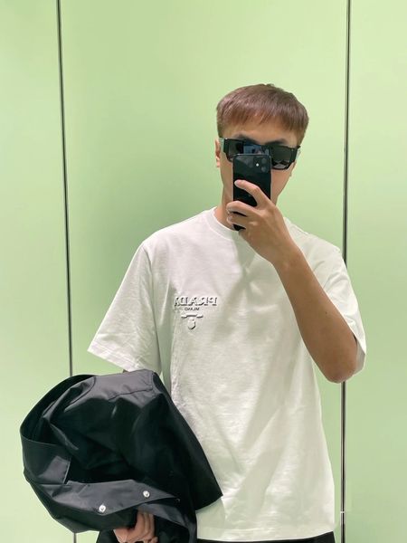 P*rada T-shirt Top Quality D17 20240519-10