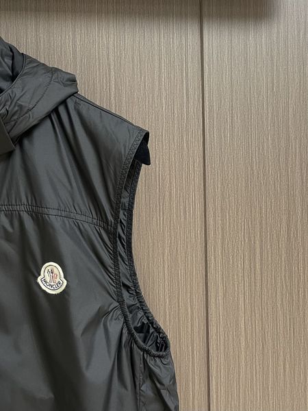 P*rada  Vest Quality D17 20240805-18