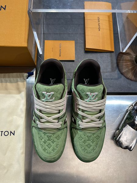 L*ouis V*uitton Top  Sneaker Low RR 20240812-3
