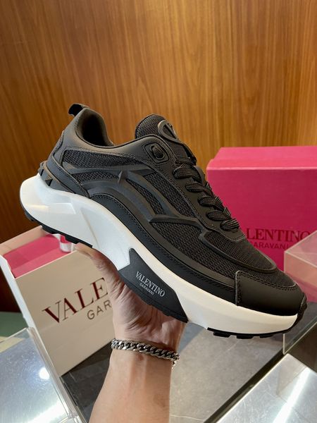 V*alentino Top Sneaker Low RR 20240815-30
