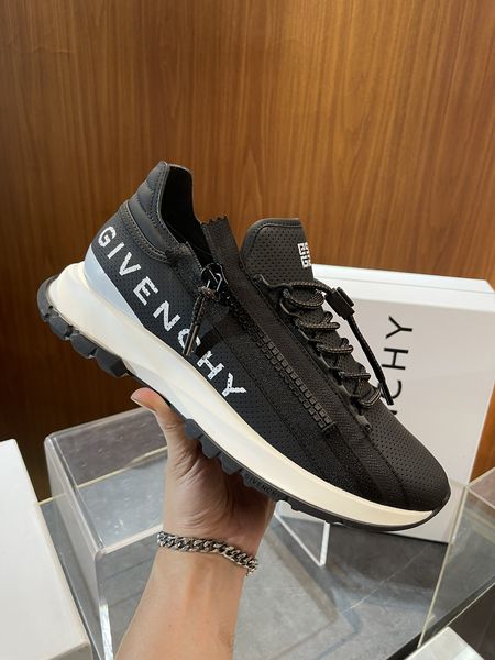 G*ivenchy Top Sneaker Low RR 20240815-31