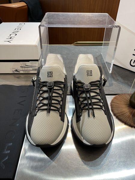 G*ivenchy Top Sneaker Low RR 20240815-31