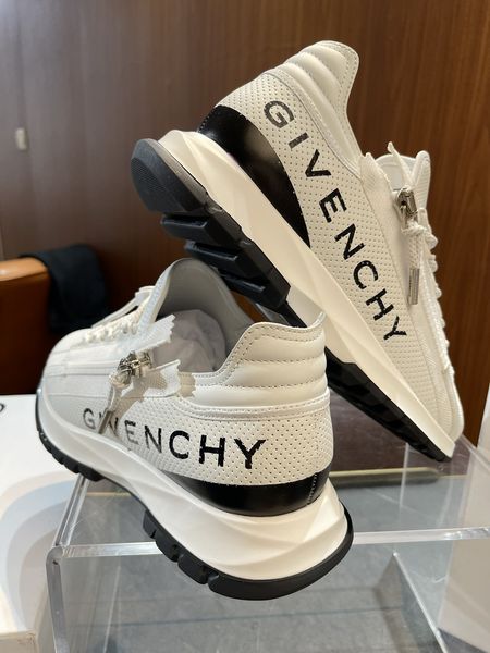G*ivenchy Top Sneaker Low RR 20240815-31