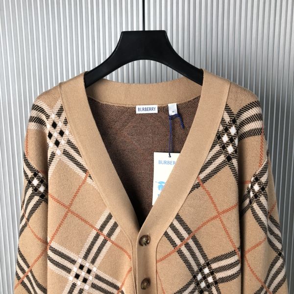 B*URBERRY Cardigan Top Quality D17 20240819-54