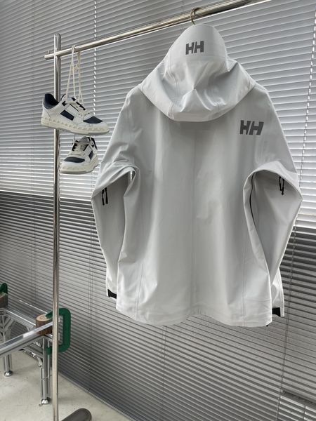 H*elly Hansen Coat Quality D17 20240821-79