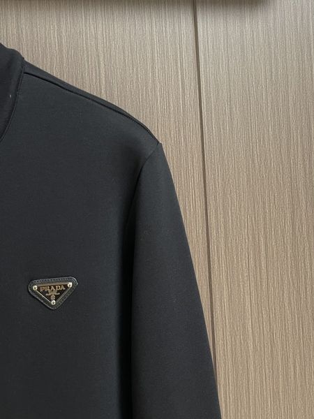 P*rada  Suit Top Quality D17 20240824-19