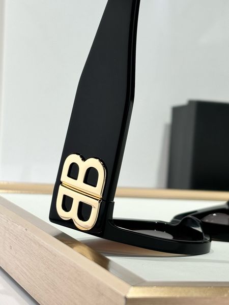 B*alenciaga Glasses Top XX  20250113-32