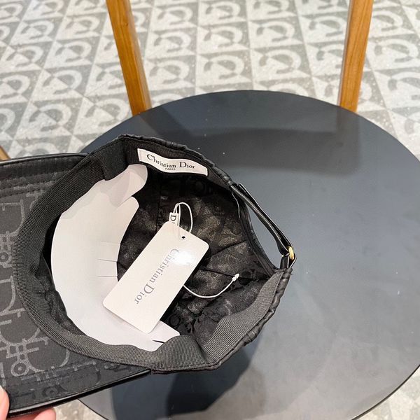 D*ior Hats Top XX250408-30