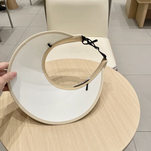 C*hanel  Hats Top XX20250409-8