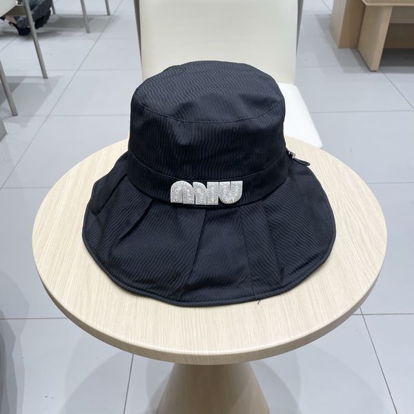 M*iu Miu  Hats Top XX250409-31