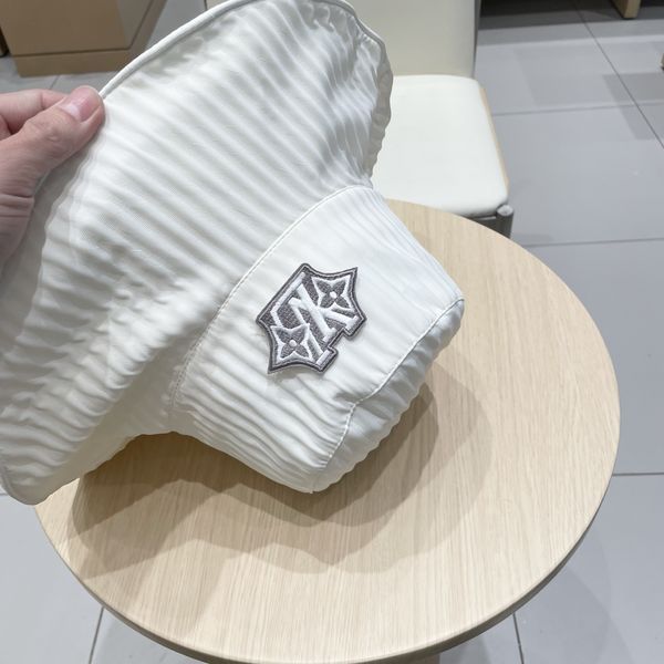 L*ouis V*uitton  Hats Top XX20250409-50