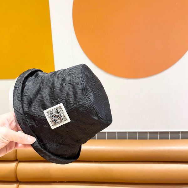 C*hanel  Hats Top XX20250409-54