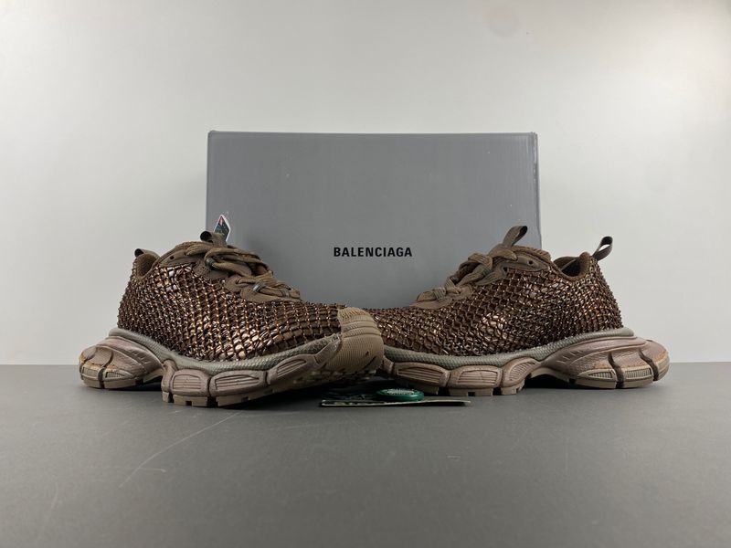 B*alenciaga Sneaker Low AM20250410-7