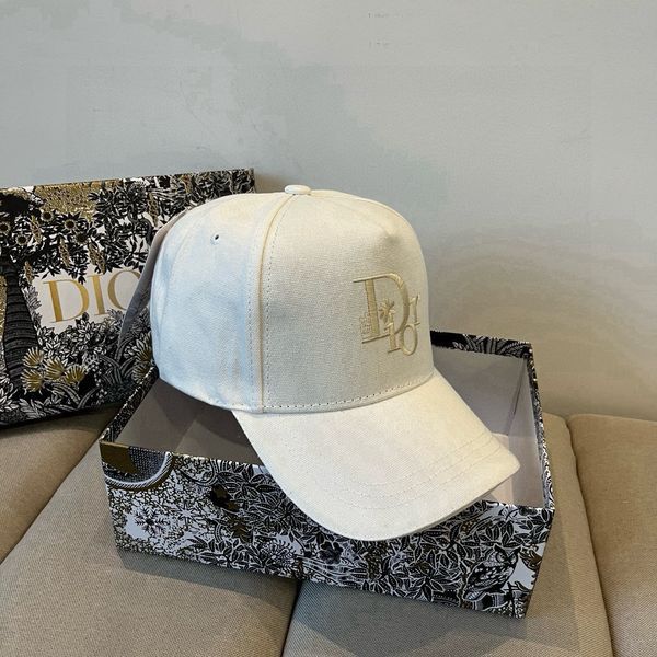 F*endi  Hats Top XX250410-23