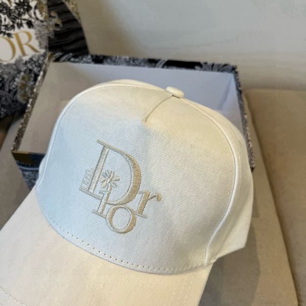 F*endi  Hats Top XX250410-23