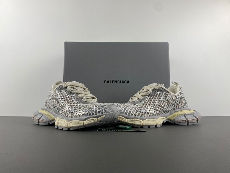 B*alenciaga Sneaker Low AM20250410-11