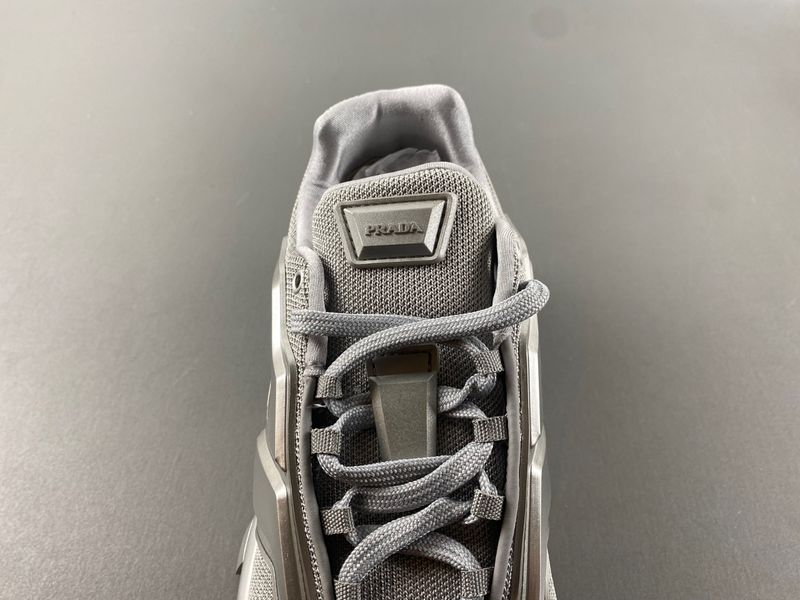 P*rada Top  Sneaker Low RR 20250410-11