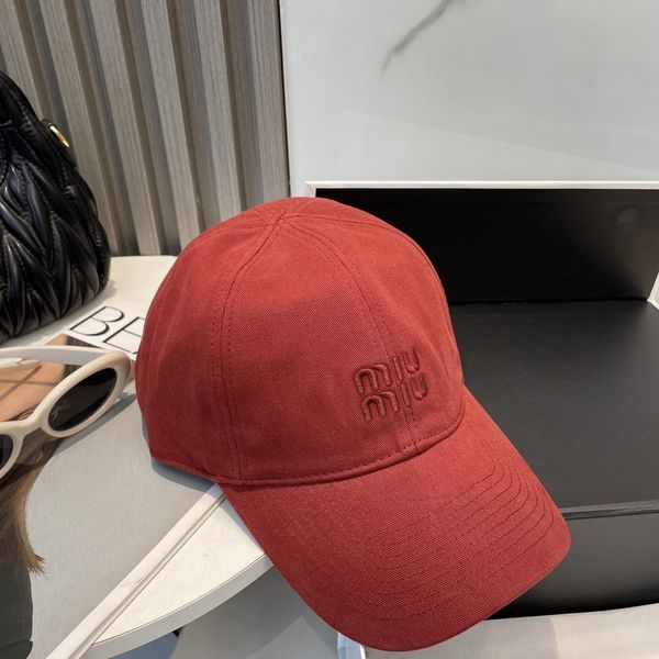 M*iuMiu  Hats Top XX20250411-9