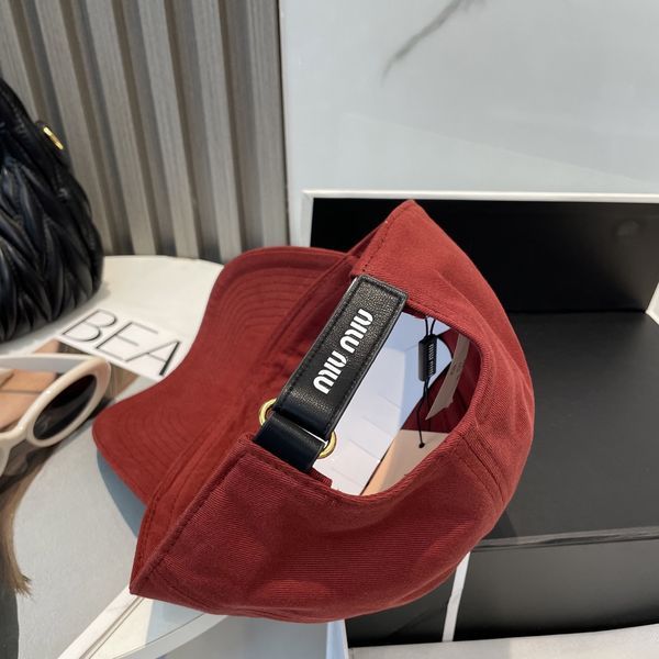 M*iuMiu  Hats Top XX20250411-9