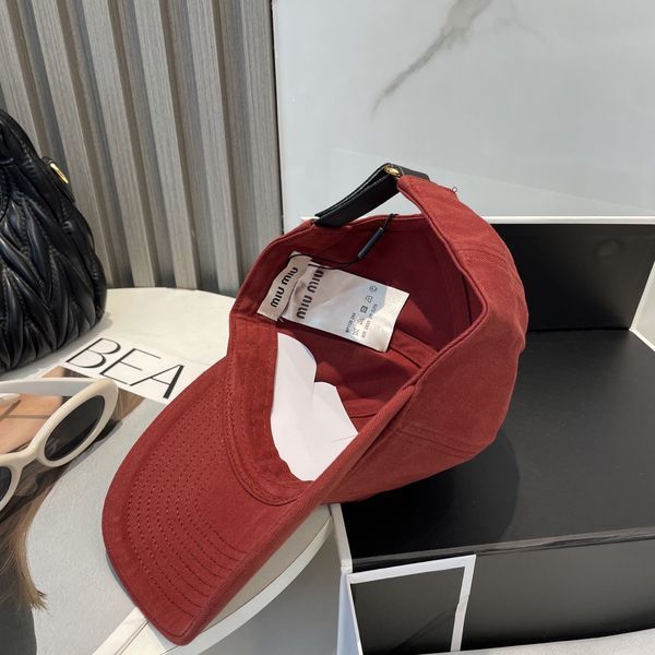 M*iuMiu  Hats Top XX20250411-9