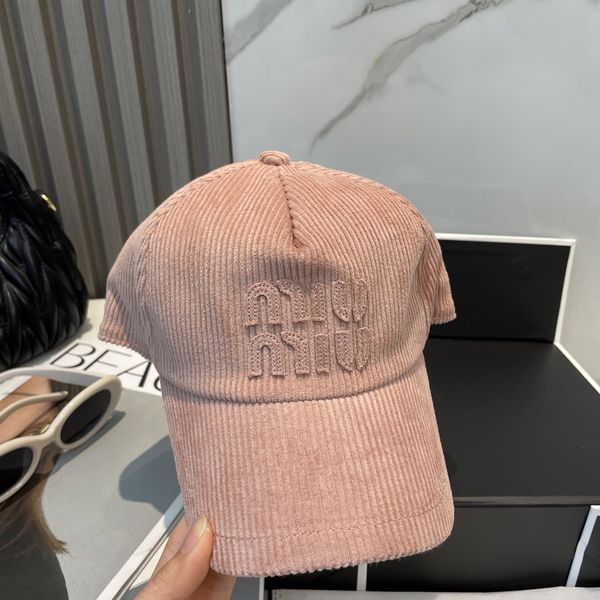 M*iuMiu  Hats Top XX20250411-11