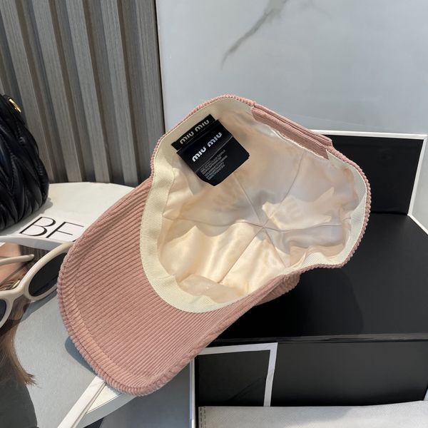 M*iuMiu  Hats Top XX20250411-11