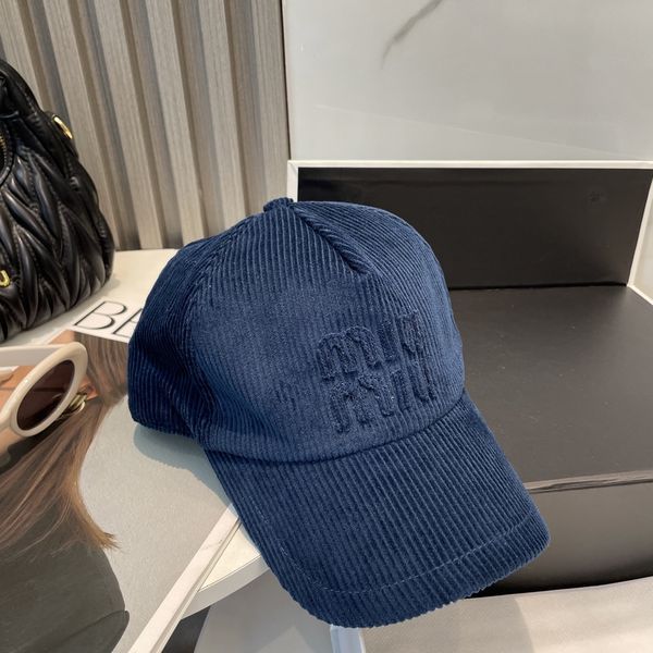 M*iuMiu  Hats Top XX20250411-11