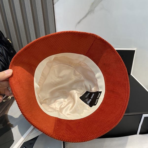 M*iuMiu  Hats Top XX20250411-12