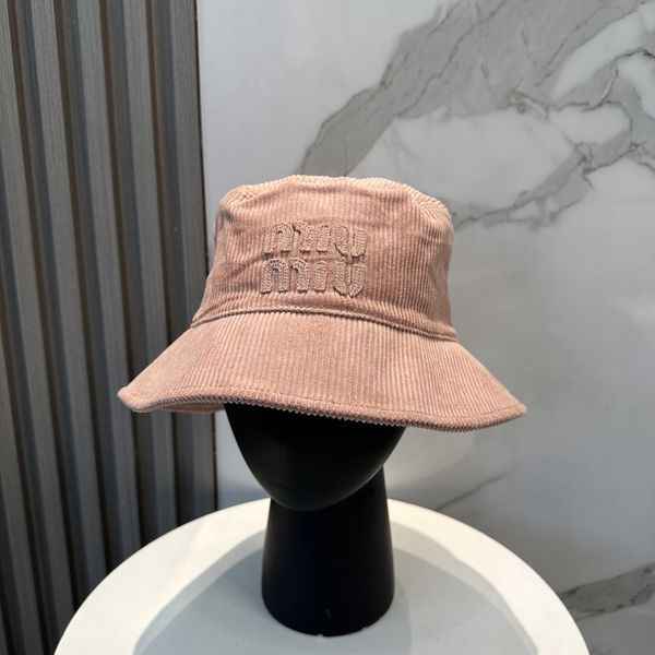 M*iuMiu  Hats Top XX20250411-12
