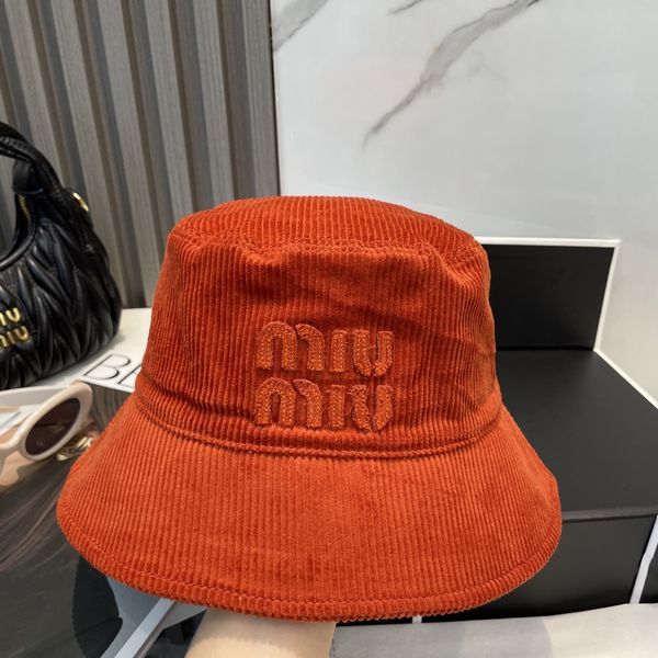 M*iuMiu  Hats Top XX20250411-12