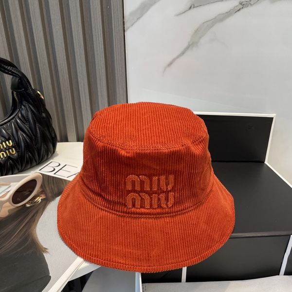 M*iuMiu  Hats Top XX20250411-12