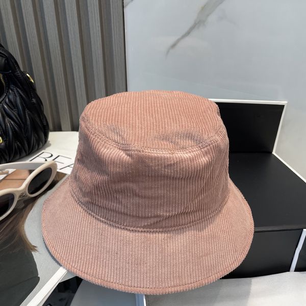 M*iuMiu  Hats Top XX20250411-12
