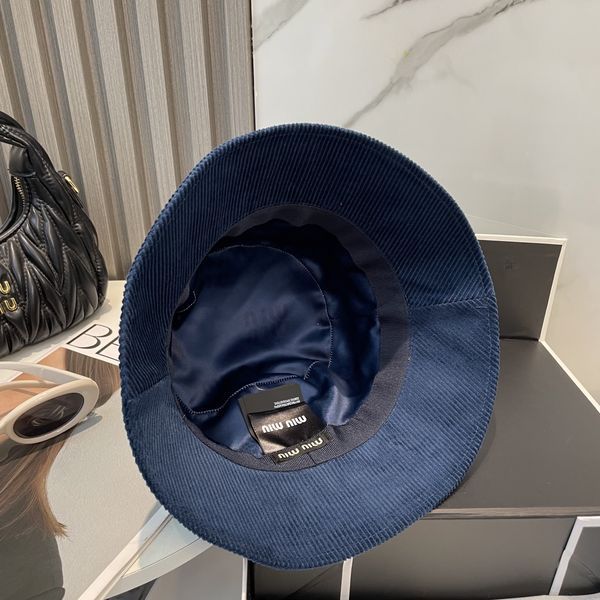 M*iuMiu  Hats Top XX20250411-12