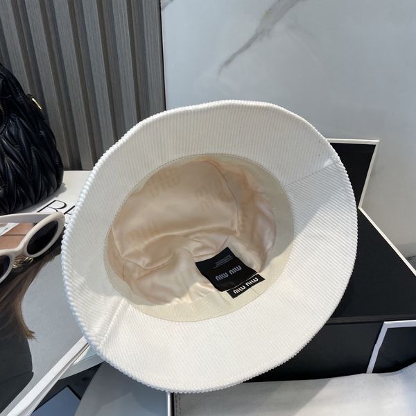 M*iuMiu  Hats Top XX20250411-12