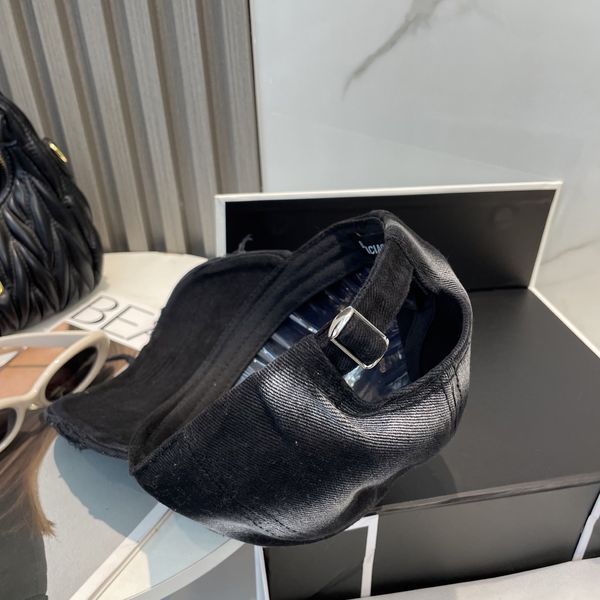 B*alenciaga  Hats Top XX20250411-13