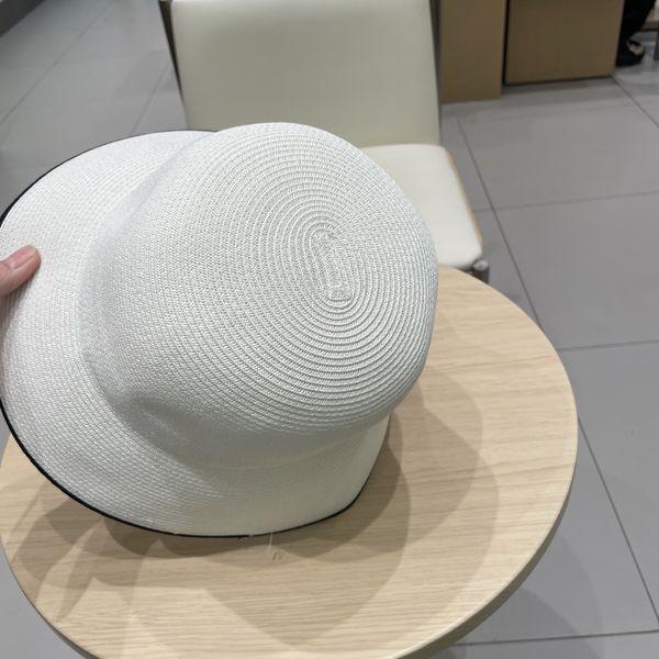 L*ouis V*uitton  Hats Top XX20250411-20