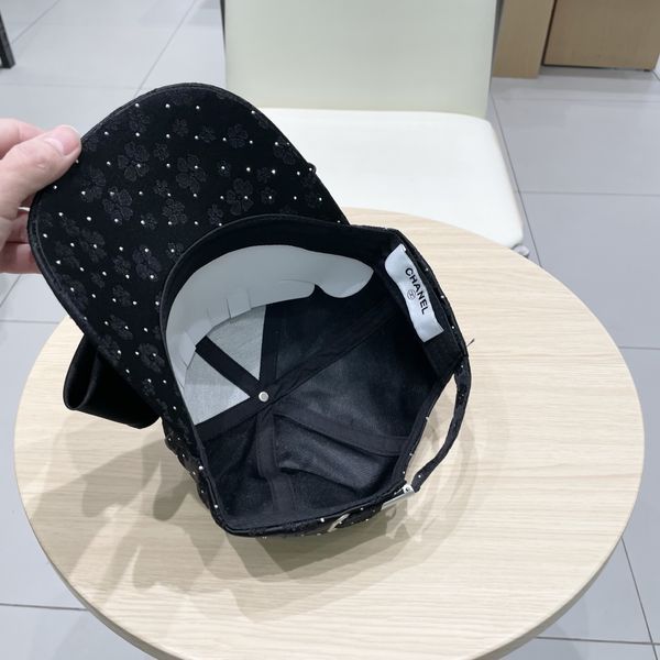 C*hanel  Hats Top XX20250411-22