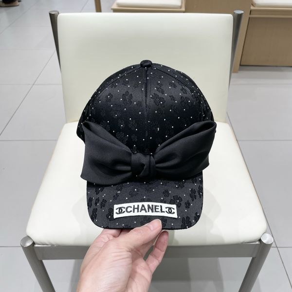 C*hanel  Hats Top XX20250411-22