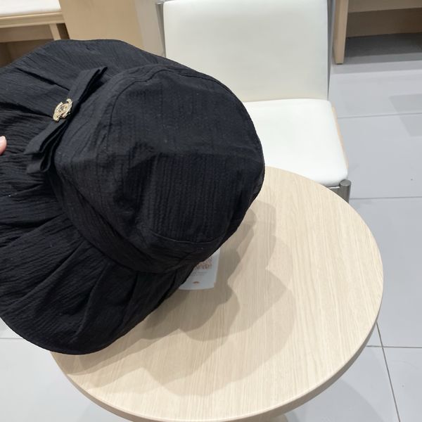 C*hanel  Hats Top XX20250411-24