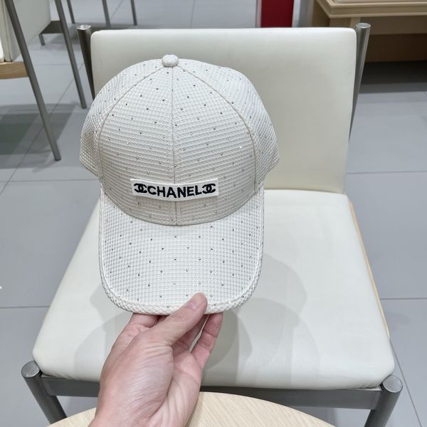 C*hanel  Hats Top XX20250411-30