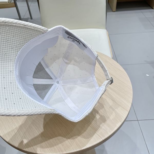 C*hanel  Hats Top XX20250411-30