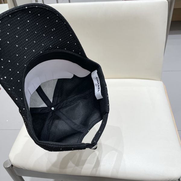 C*hanel  Hats Top XX20250411-30