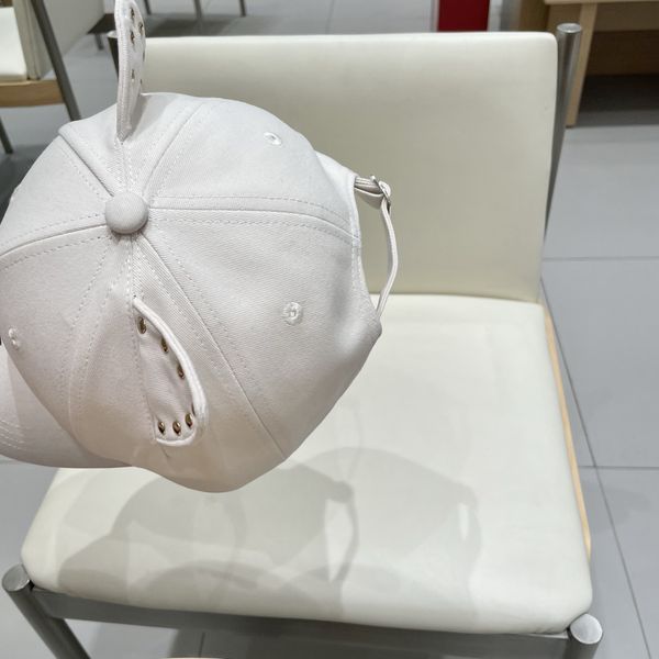 C*eline  Hats Top XX20250411-32