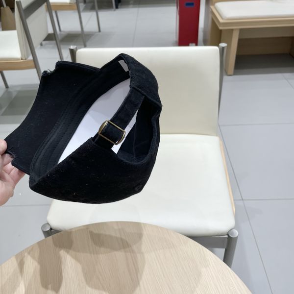 M*oncler  Hats Top XX20250411-38