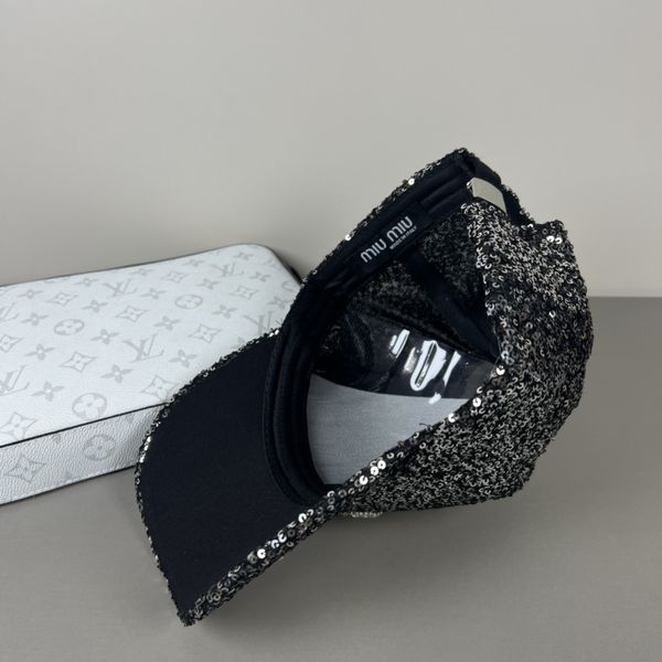 M*iuMiu  Hats Top XX20250411-40