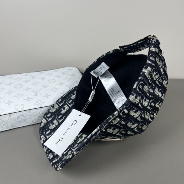 D*ior Hats Top XX250410-42