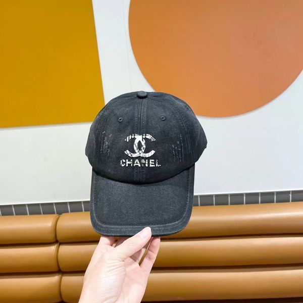 C*hanel  Hats Top XX20250411-51