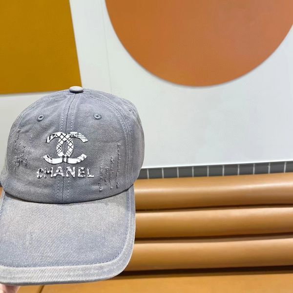 C*hanel  Hats Top XX20250411-51